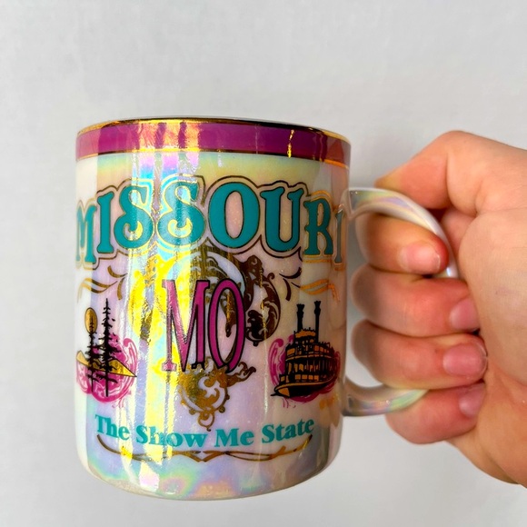 Other - 3/$30 🌟 Vintage Iridescent Missouri Mug